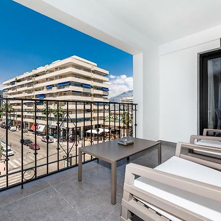 By Riva - Luxurious, Exclusive 2 Bedroom Apt Inside Puerto Banus Marbella Esterno foto